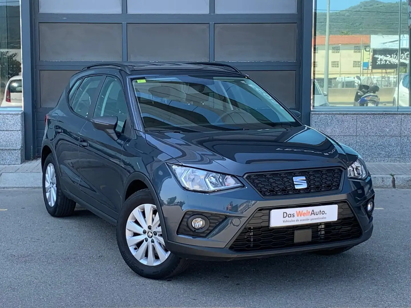 SEAT Arona 1.0 TSI Ecomotive S&S Reference 95 Gris - 2