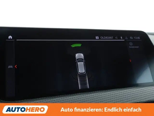 BMW 1 Series view 22