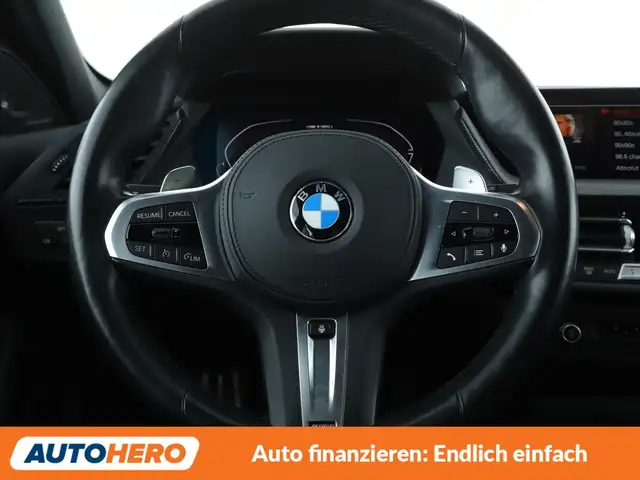 BMW 1 Series view 19