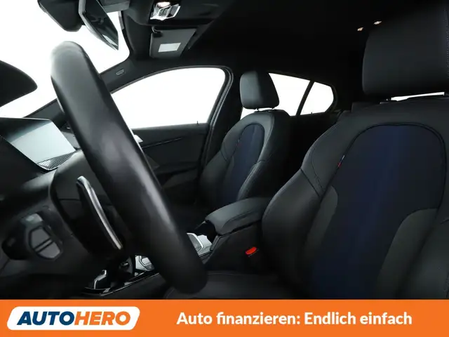 BMW 1 Series view 10