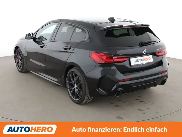 BMW 1 Series view 4