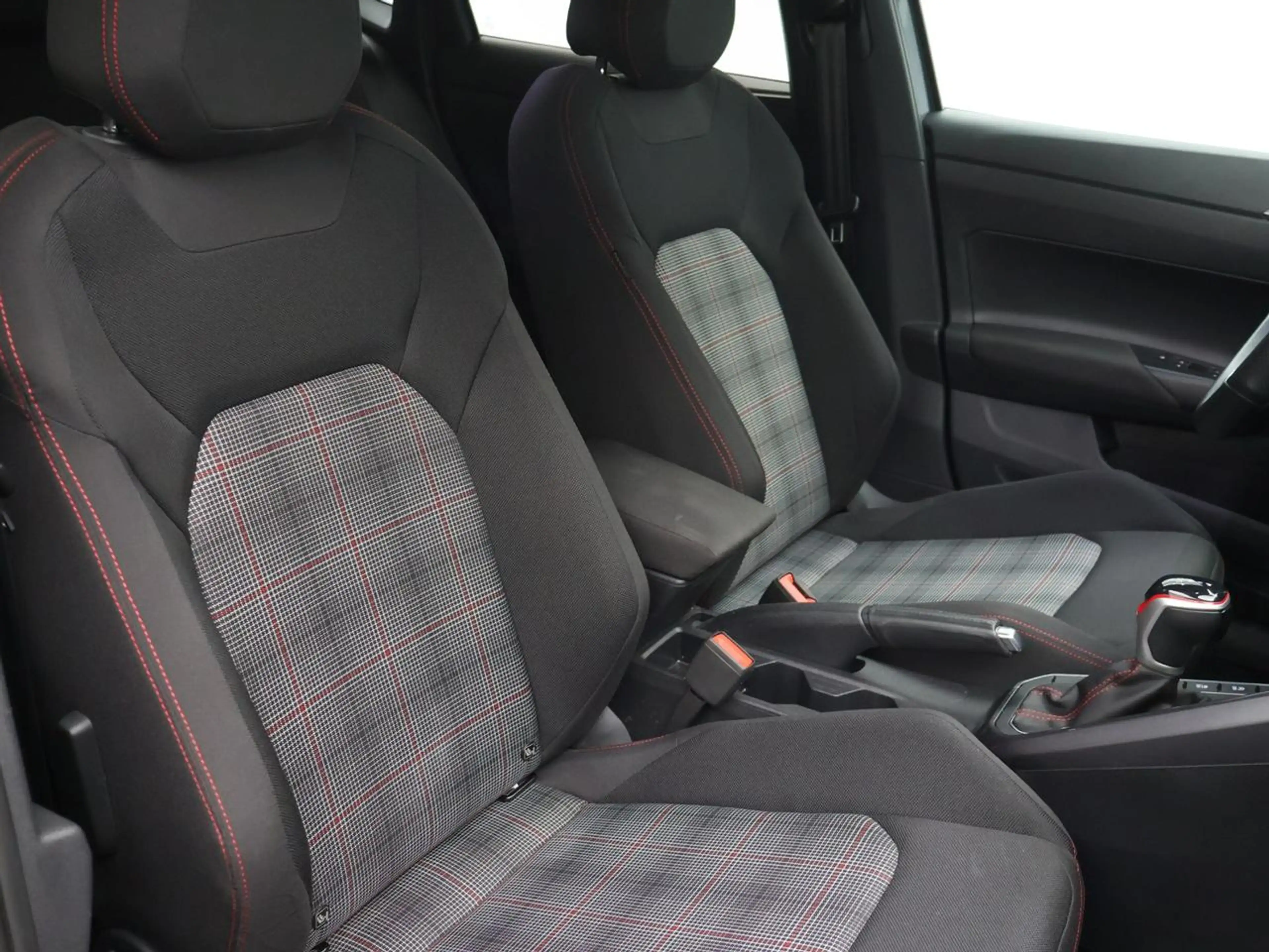 Volkswagen Polo GTI 2.0 TSI DSG 207PK *ZETELVERWARMING*ACC*PDC*APP-CONNECT*...* — photo 6