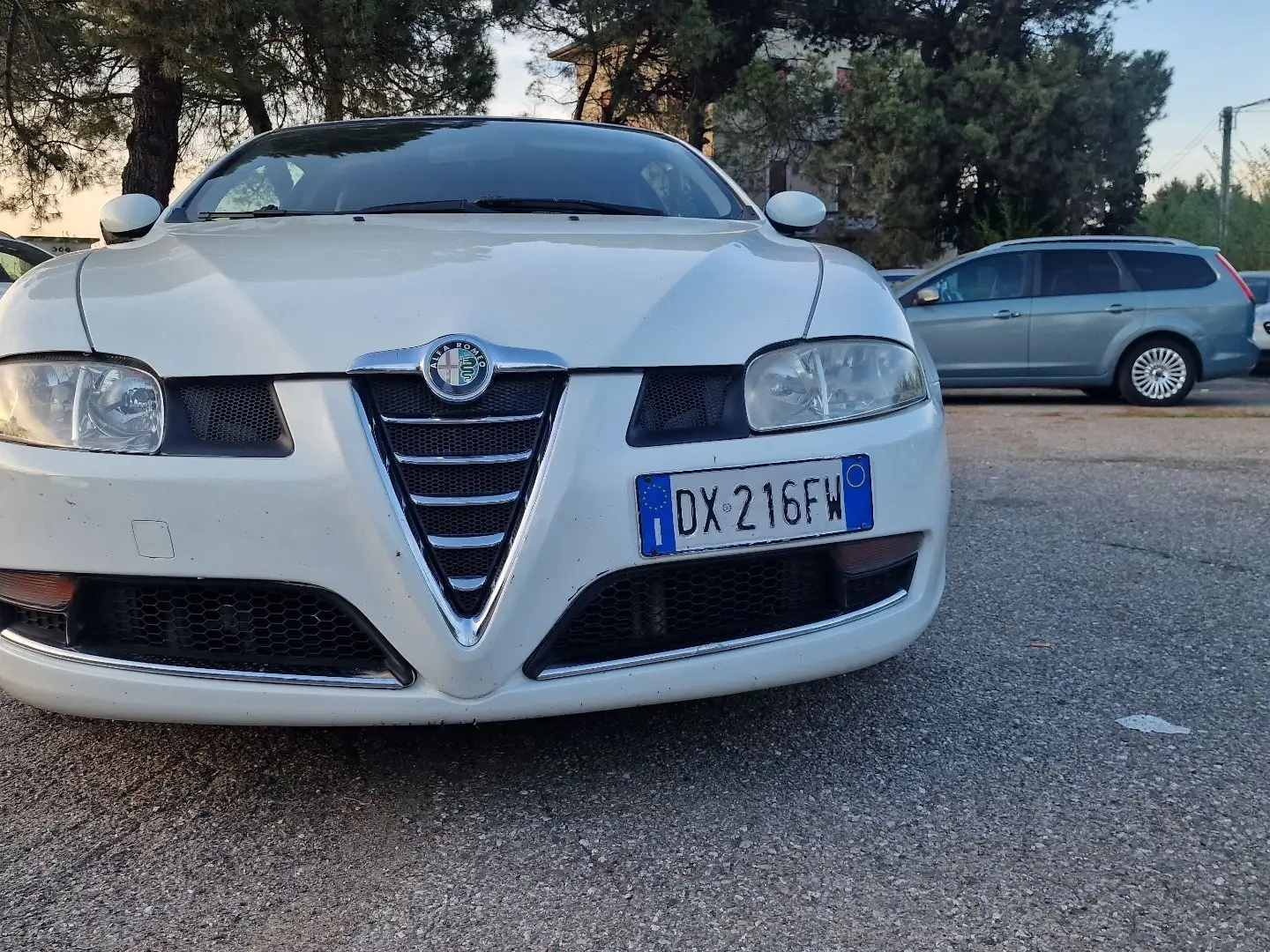 Alfa Romeo GT 1.8 TS Distinctive Blanc - 2