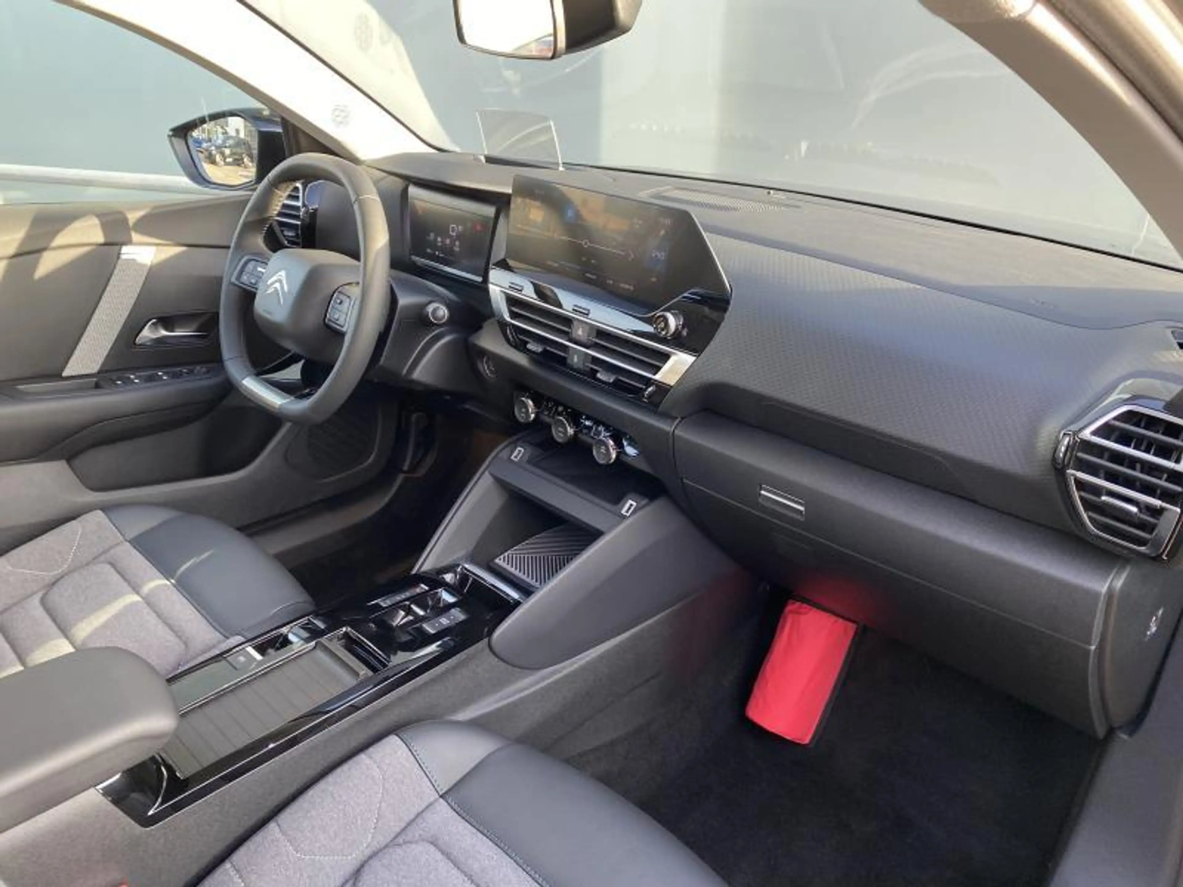 Citroen C4 SHINE — photo 14