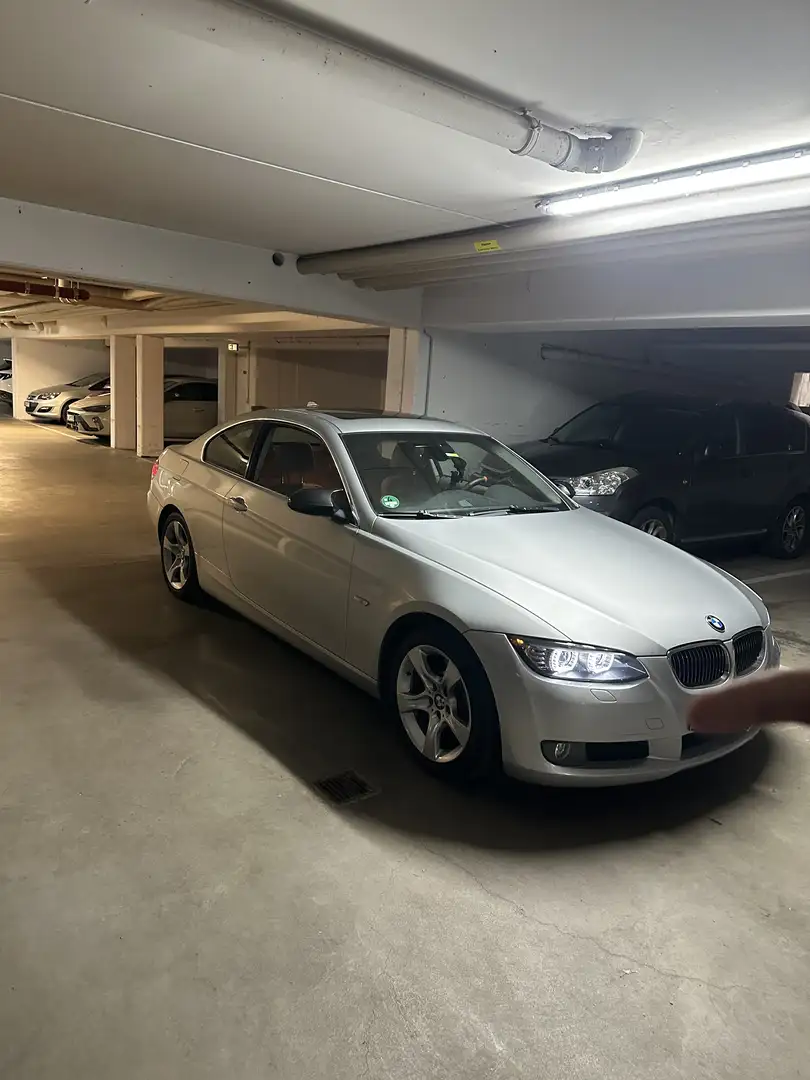 BMW 325 325i Coupe - 1