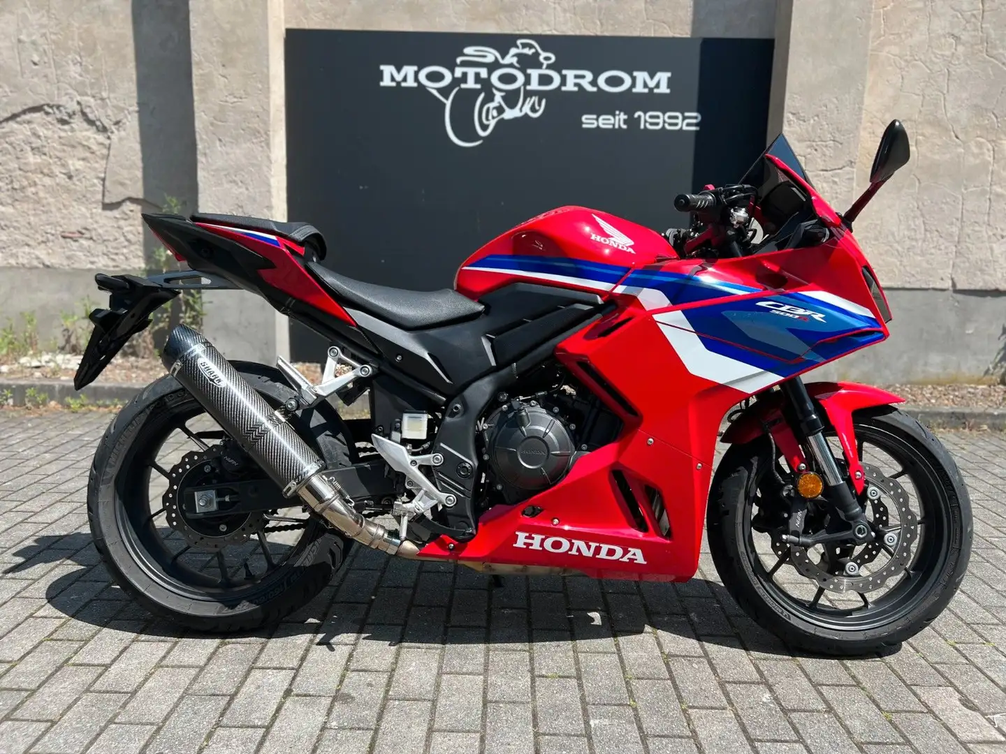 Honda CBR 500 R Rot - 1