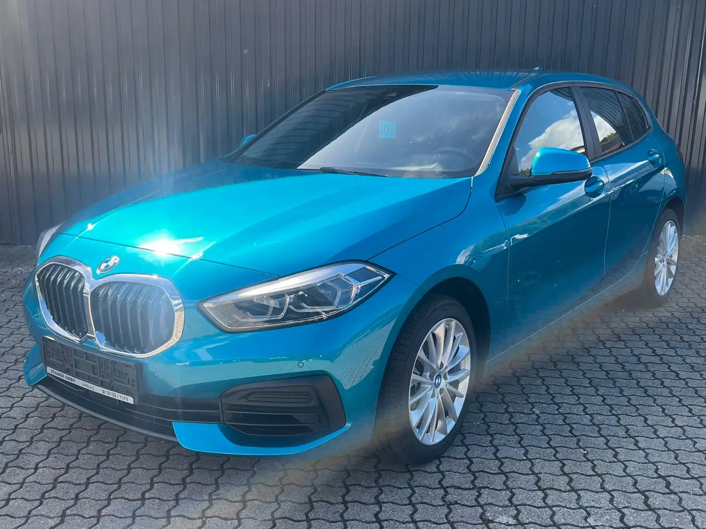 BMW 116 i 5-Türer/ Lenkradheiz/LED/Navi/Sitzheizung Blau - 2