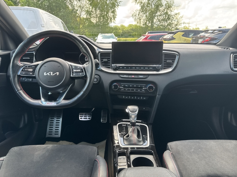 Kia ProCeed / pro_cee'd GT El. Fondsitzverst. El. Panodach Navi Leder Digi — photo 12