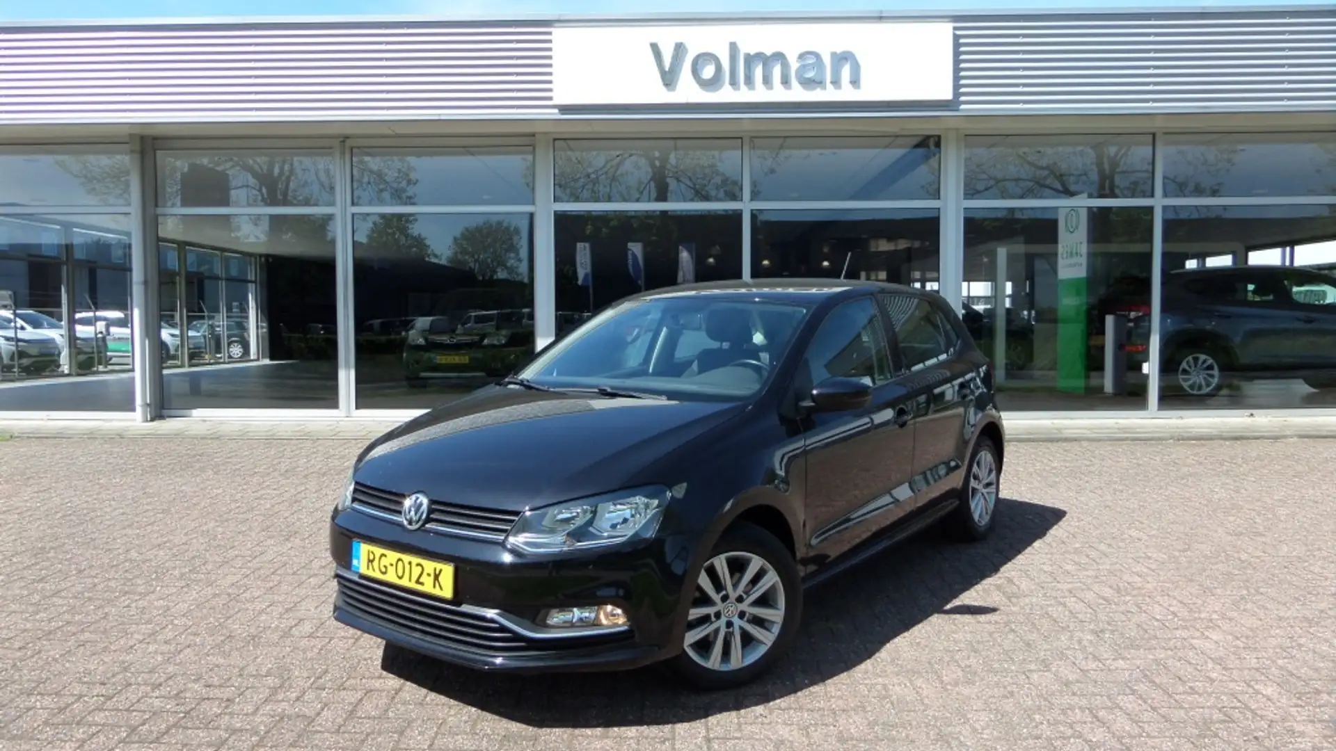 Volkswagen Polo 1.2 TSI Comfortline Fekete - 1