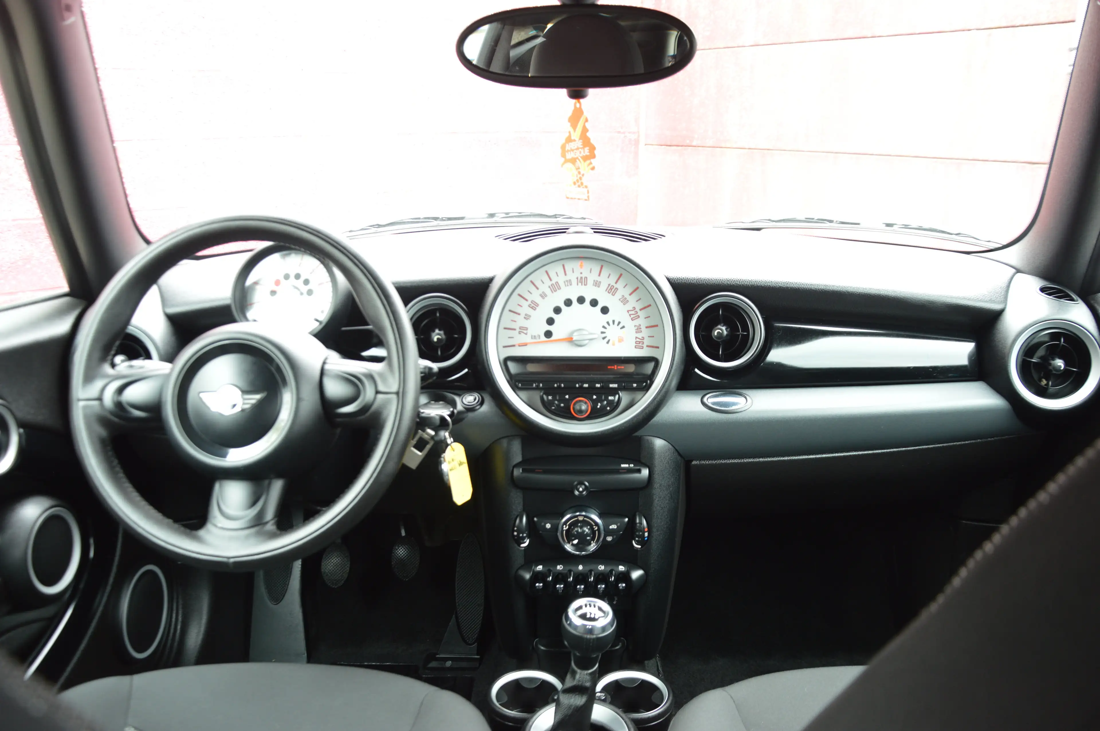 MINI Cooper D 1.6 ETAT IMPECCABLE CLIM 4.934KM — photo 13