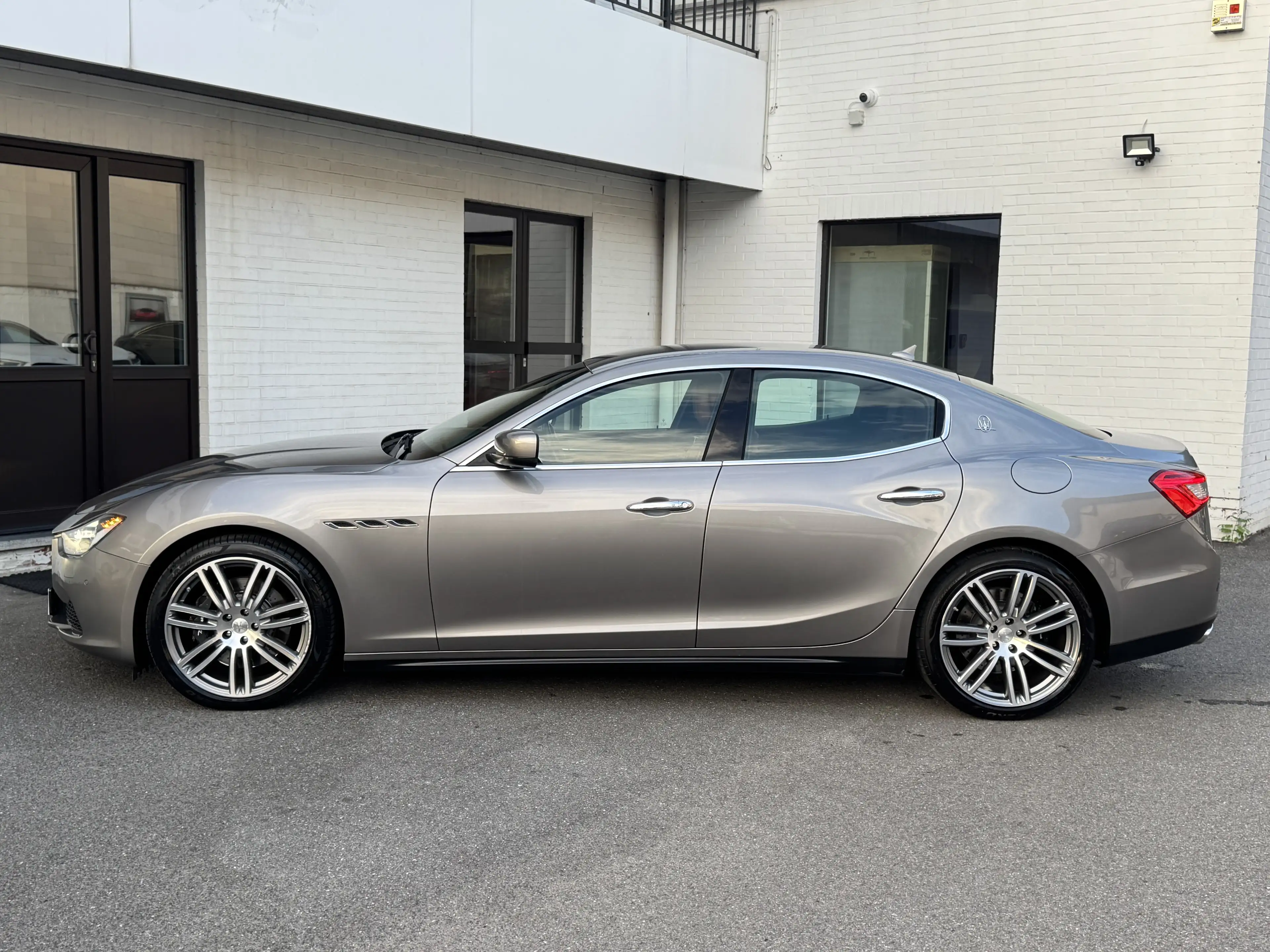 Maserati Ghibli 3.0 V6 Bi TURBO 410 S Q4 AUTOMATIQUE FULL OPTION — photo 9