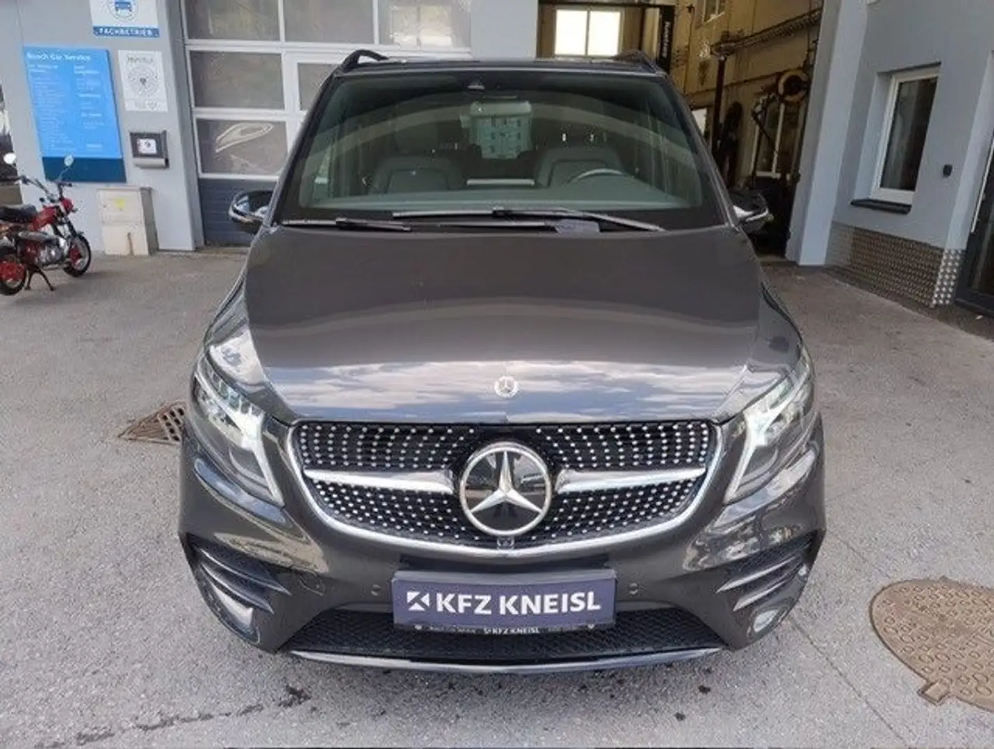 Mercedes-Benz V 300 d kompakt Avantgarde Aut. Schwarz - 1