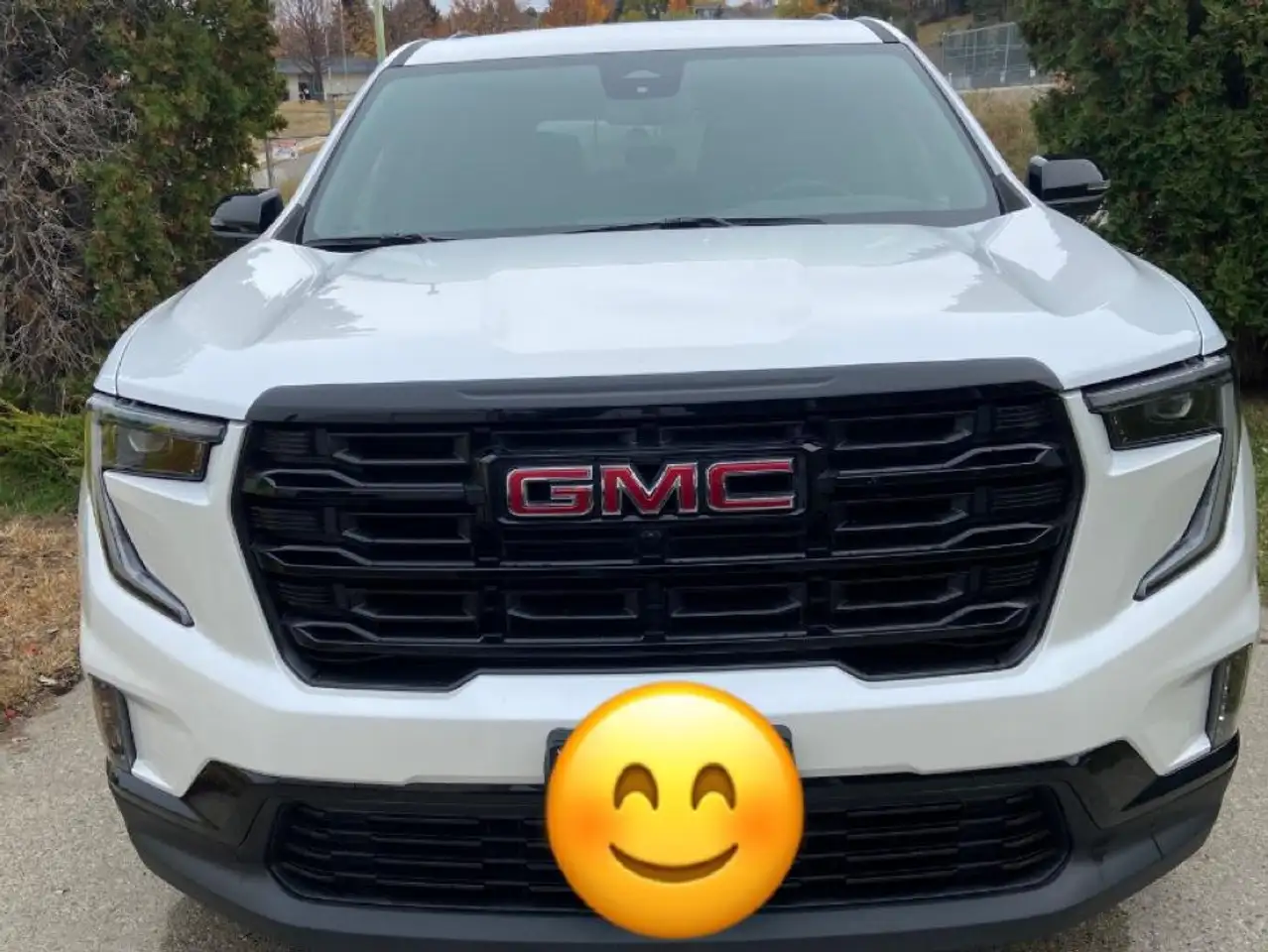GMC Acadia снимка GMC Acadia