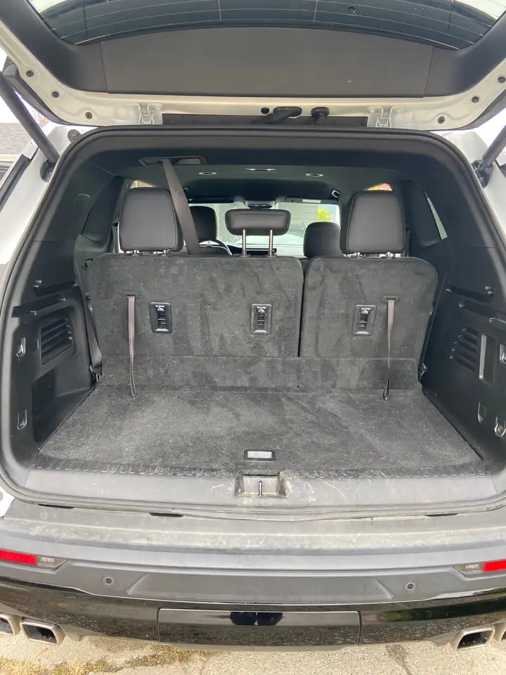 GMC Acadia снимка GMC Acadia