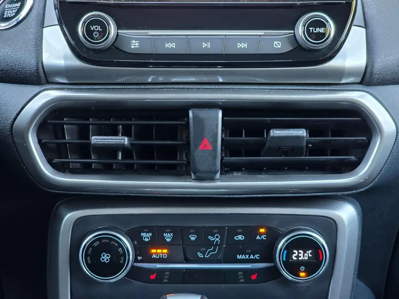 Ford EcoSport photo Ford EcoSport