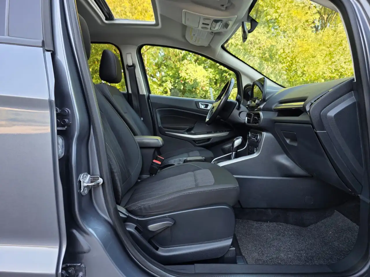 Ford EcoSport photo Ford EcoSport
