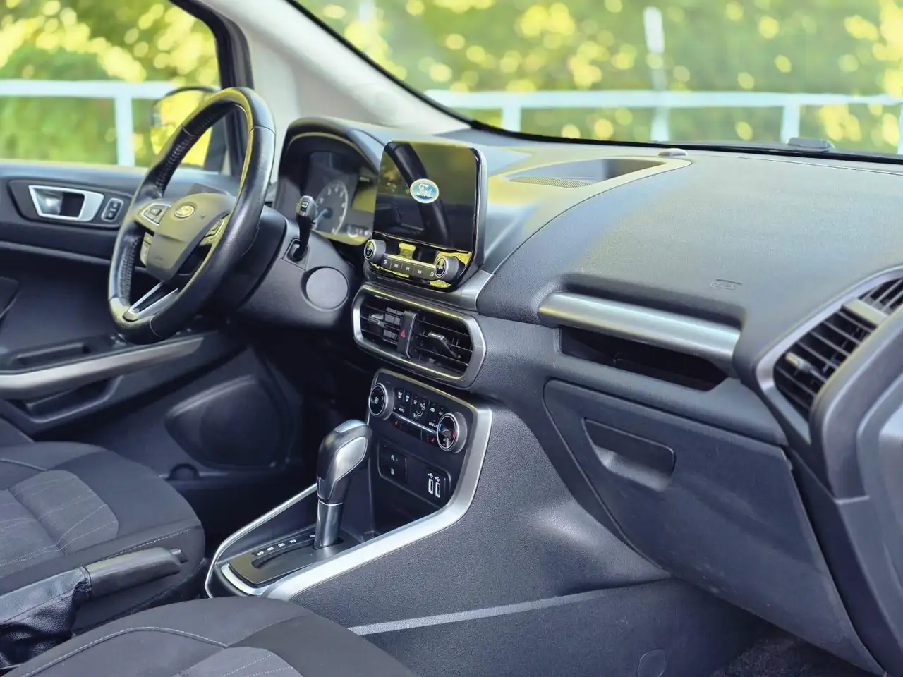 Ford EcoSport photo Ford EcoSport
