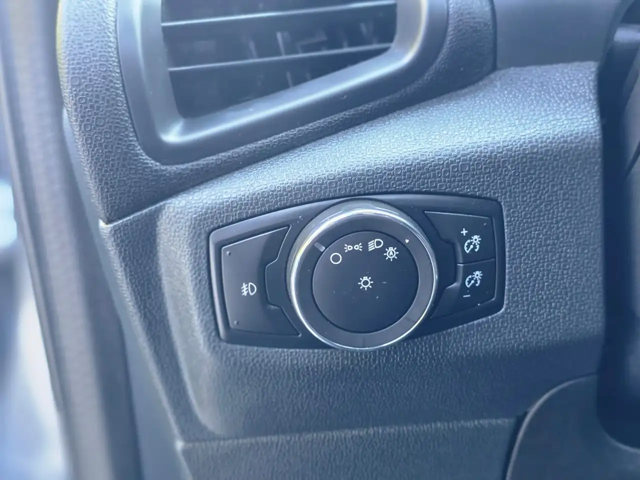 Ford EcoSport photo Ford EcoSport