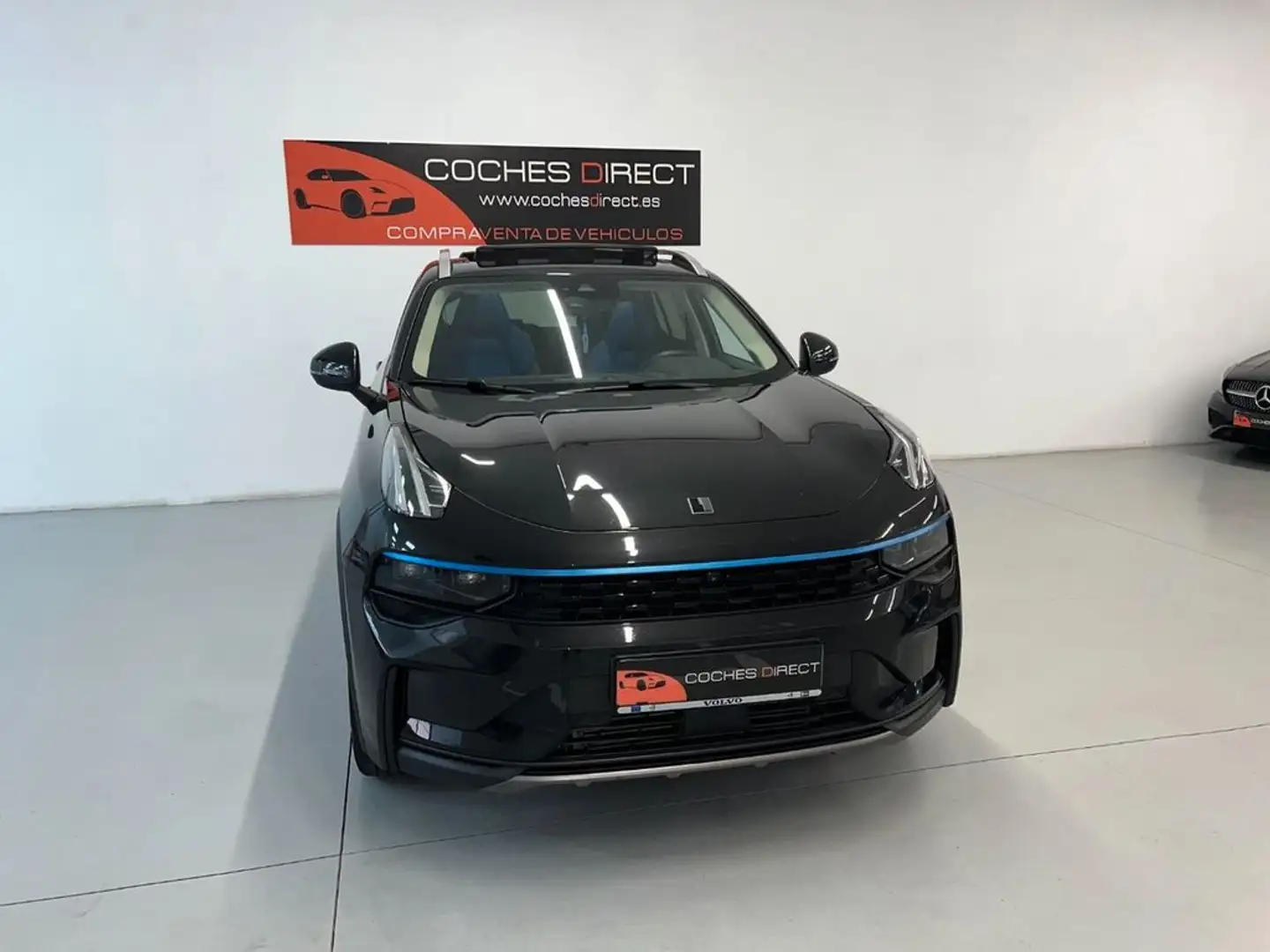 Lynk & Co 01 1.5 PHEV 6.6kW Schwarz - 1