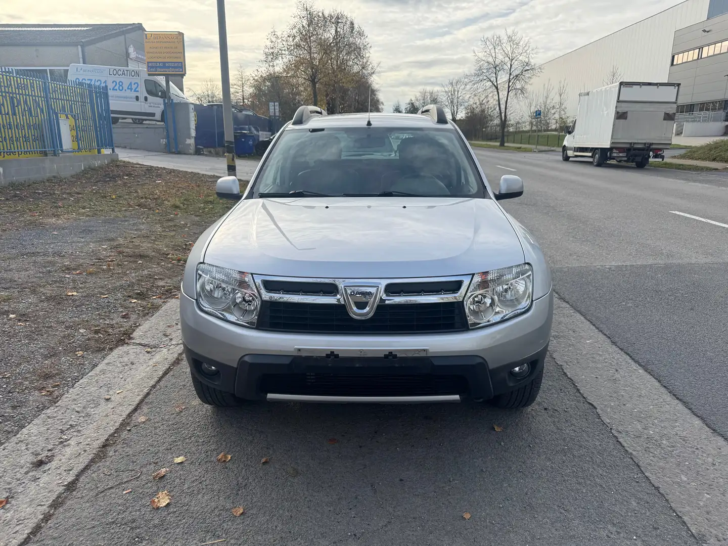 Dacia Duster Duster 1.6i 4x2 Prestige Grijs - 1