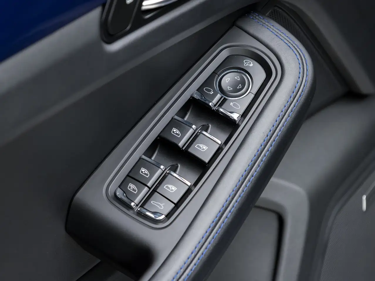 Porsche Macan снимка Porsche Macan