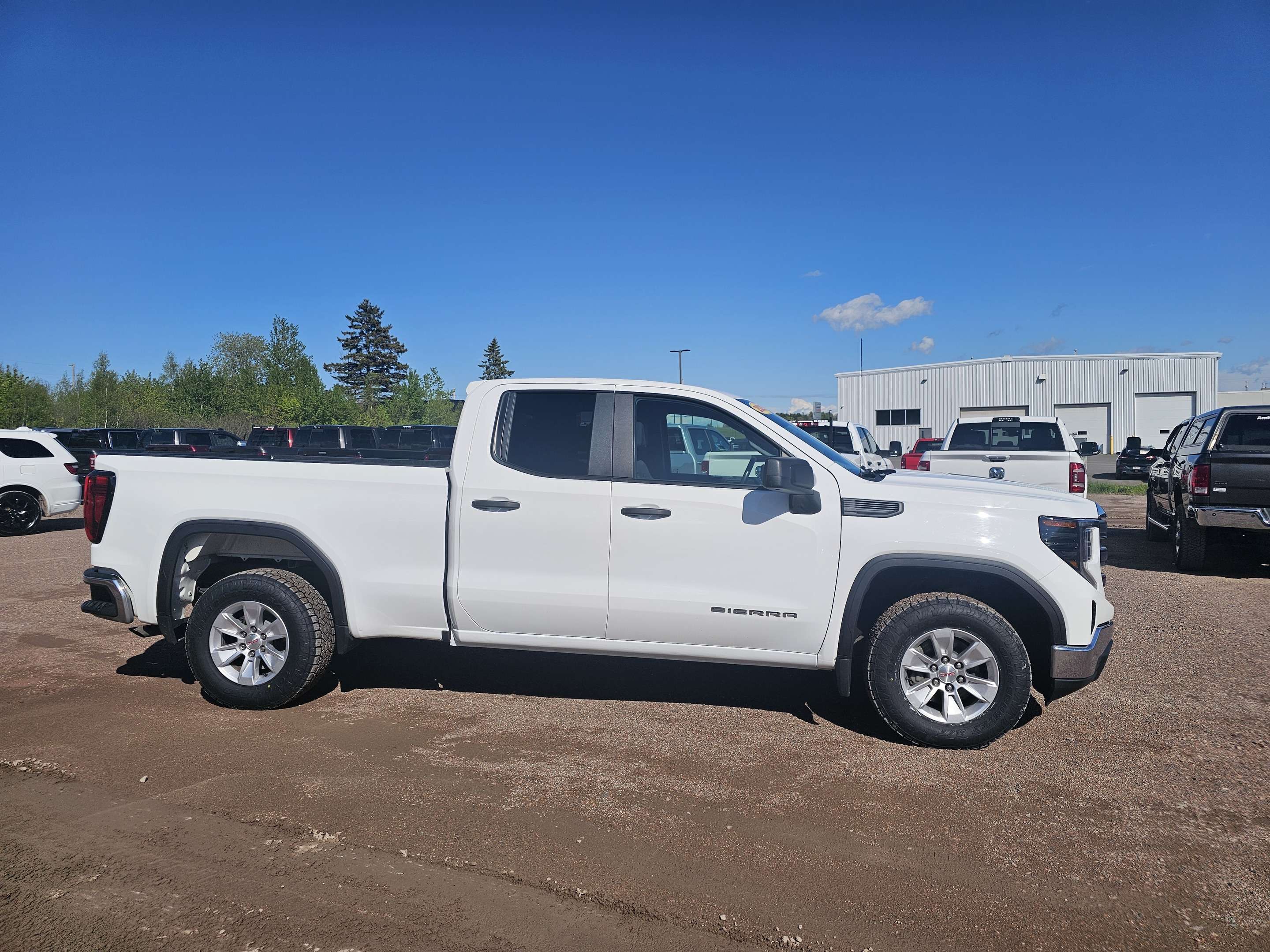 2023 GMC Sierra 1500 $322 B/W OAC 5.3L 4X4 POWER TAIL GATE — снимка 1