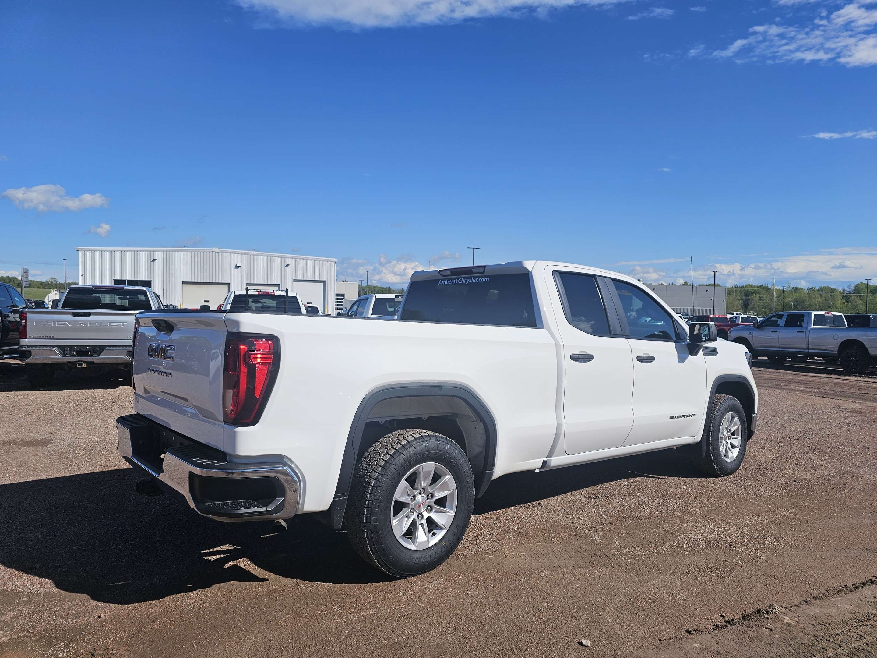 2023 GMC Sierra 1500 $322 B/W OAC 5.3L 4X4 POWER TAIL GATE — снимка 1