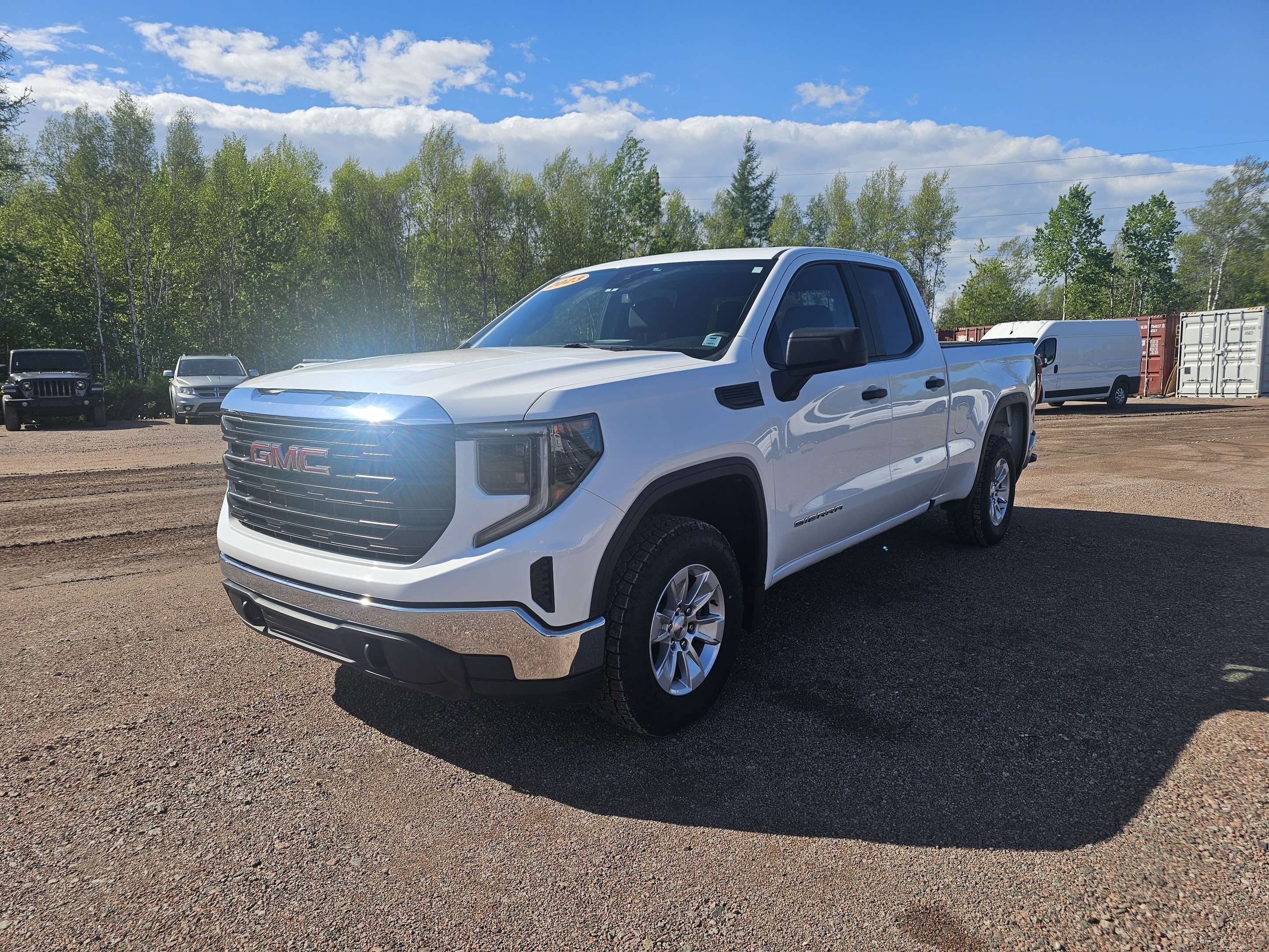 2023 GMC Sierra 1500 $322 B/W OAC 5.3L 4X4 POWER TAIL GATE — снимка 1