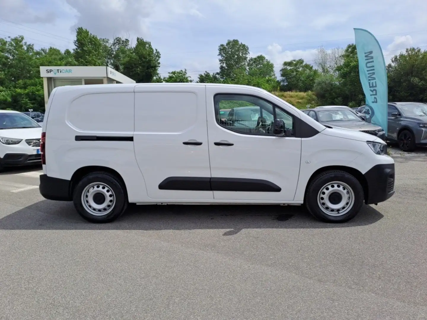 Peugeot Partner 50kwH 136cv L2 Premium Bianco - 2