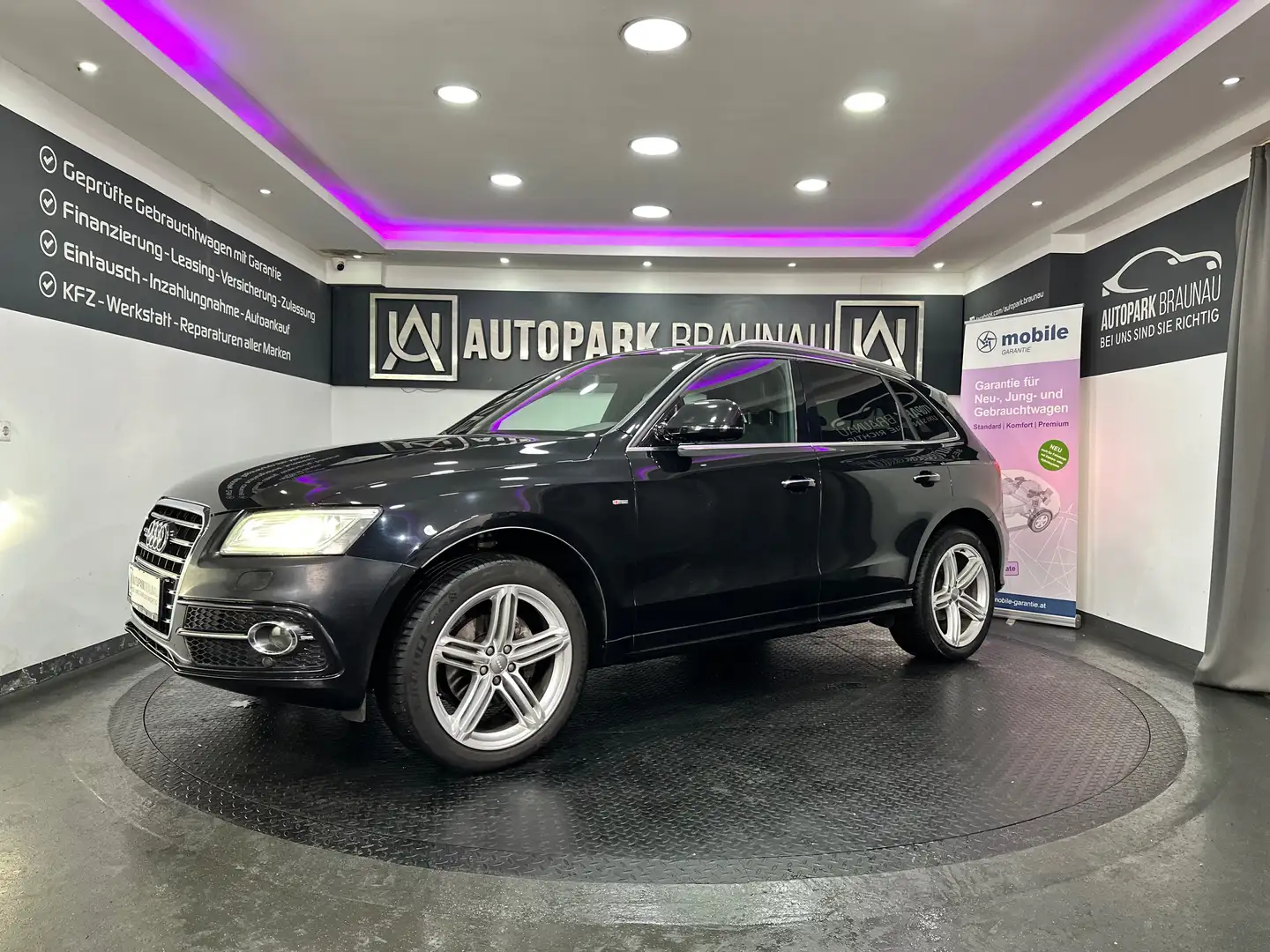 Audi Q5 2.0 TDI quattro Sport S-Tronic *S-LINE*XENON* Zwart - 2