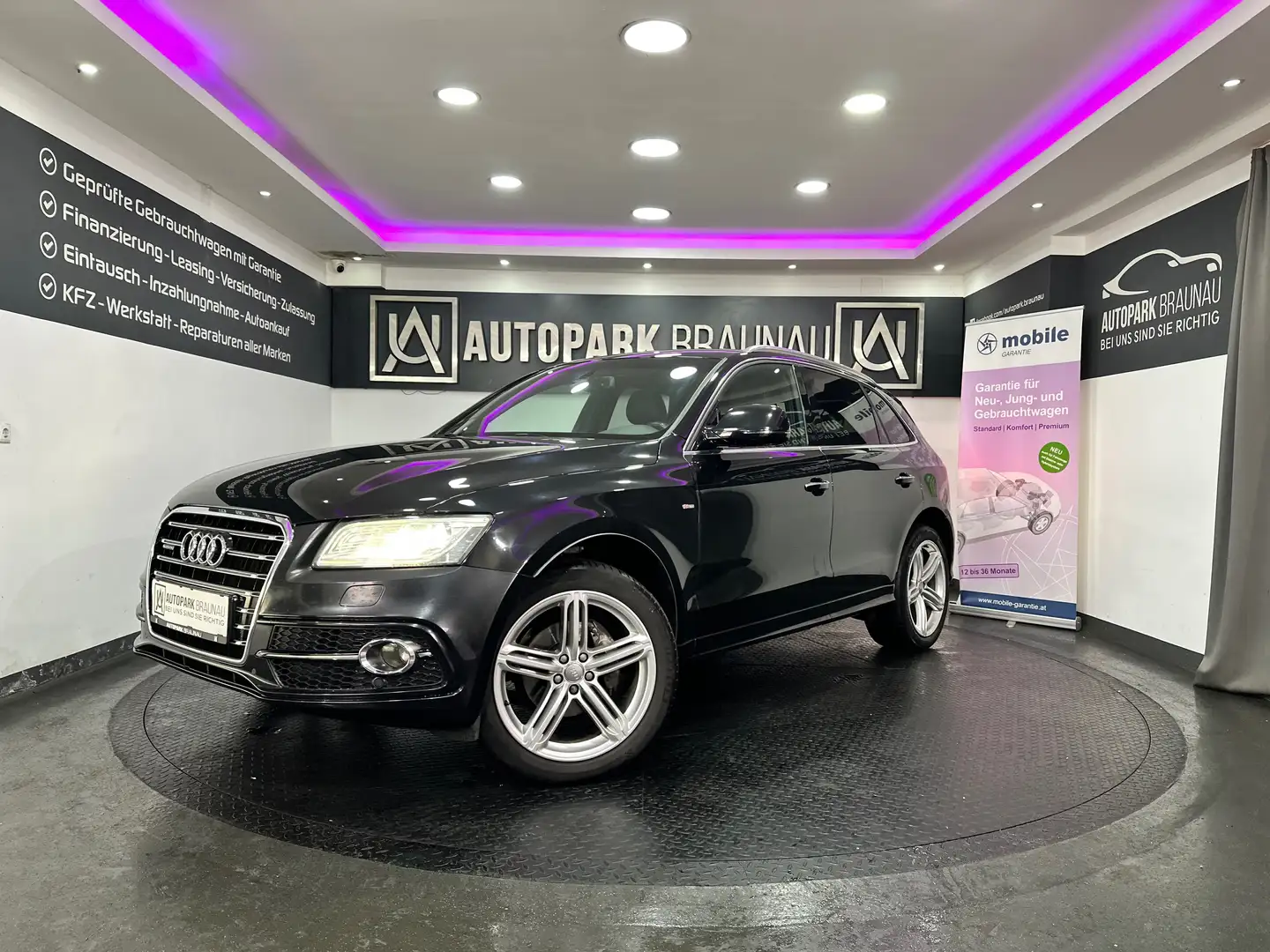Audi Q5 2.0 TDI quattro Sport S-Tronic *S-LINE*XENON* Zwart - 1