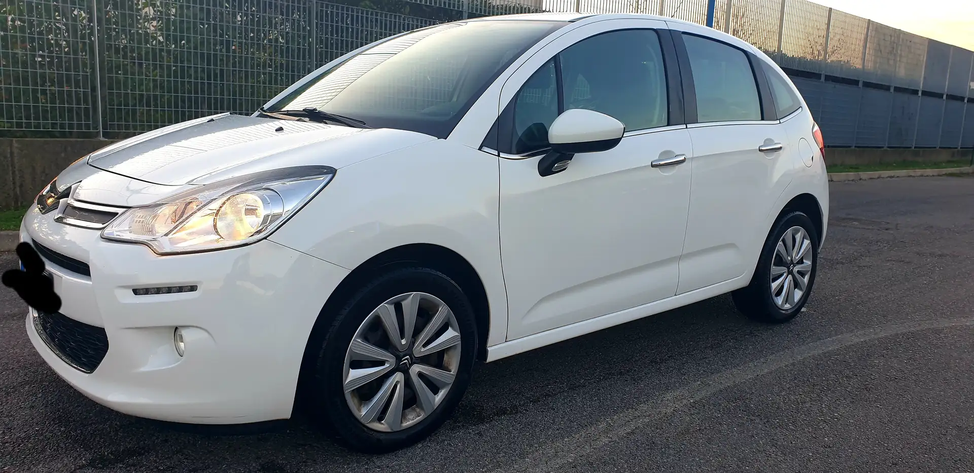 Citroen C3 C3 1.6 Tdi Exclusive 75cv Bianco - 2