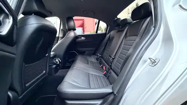 Alfa Romeo Giulia view 11