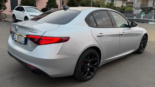 Alfa Romeo Giulia view 8