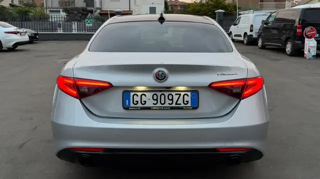 Alfa Romeo Giulia view 7