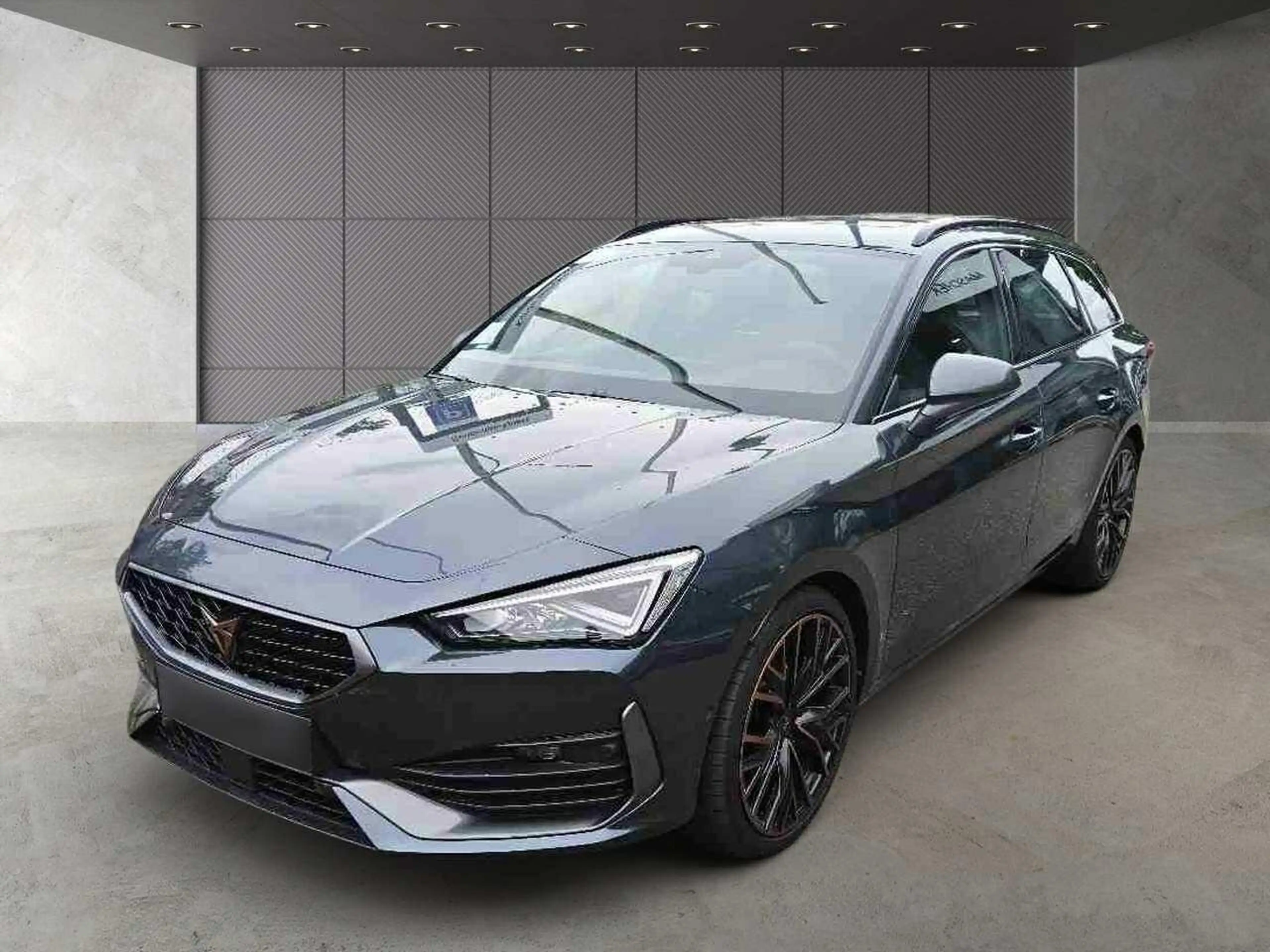 CUPRA Leon ST 2.0 TSI AHK Pano Vision Plus Beats Memory — photo 2