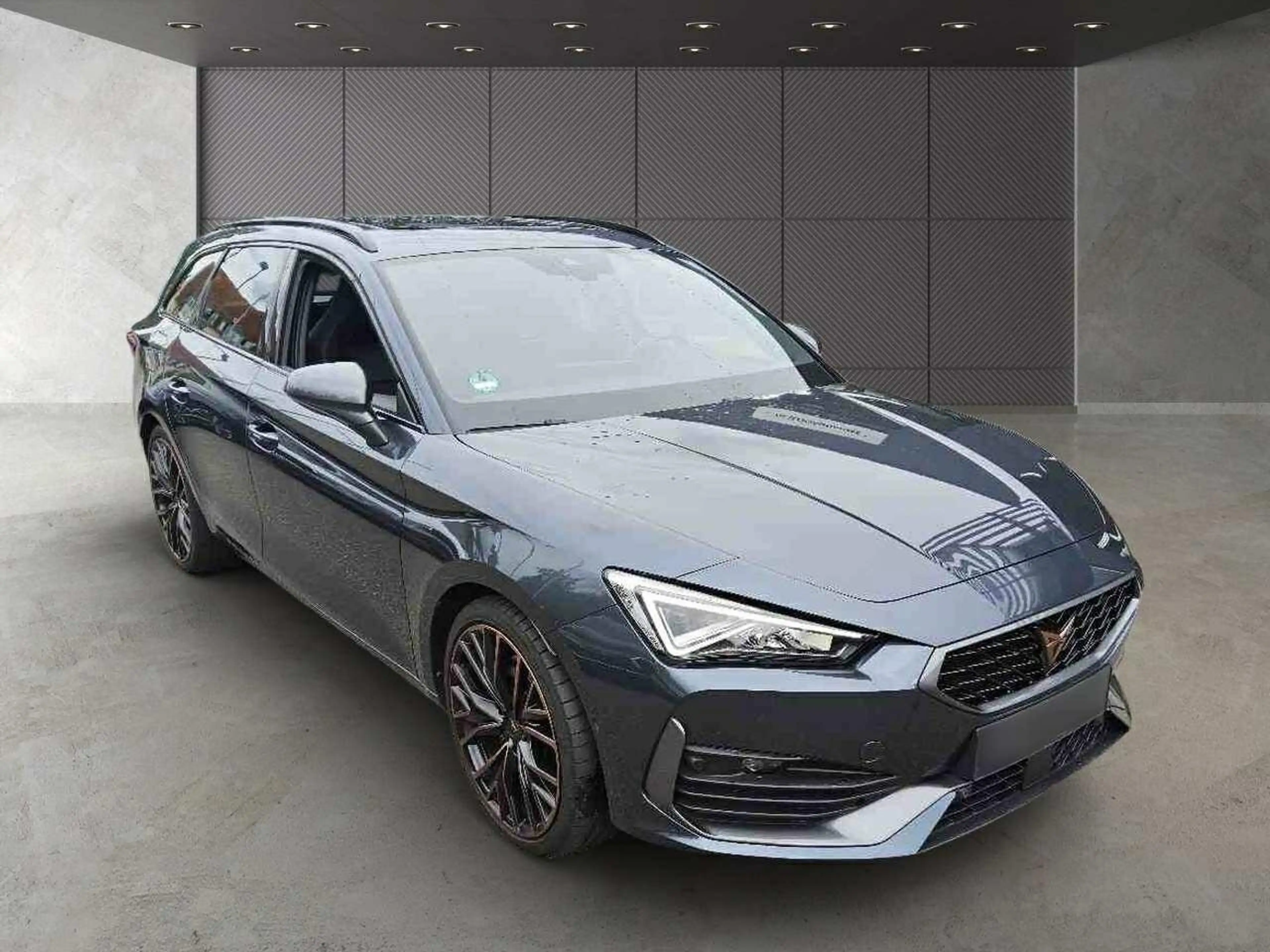CUPRA Leon ST 2.0 TSI AHK Pano Vision Plus Beats Memory — photo 3