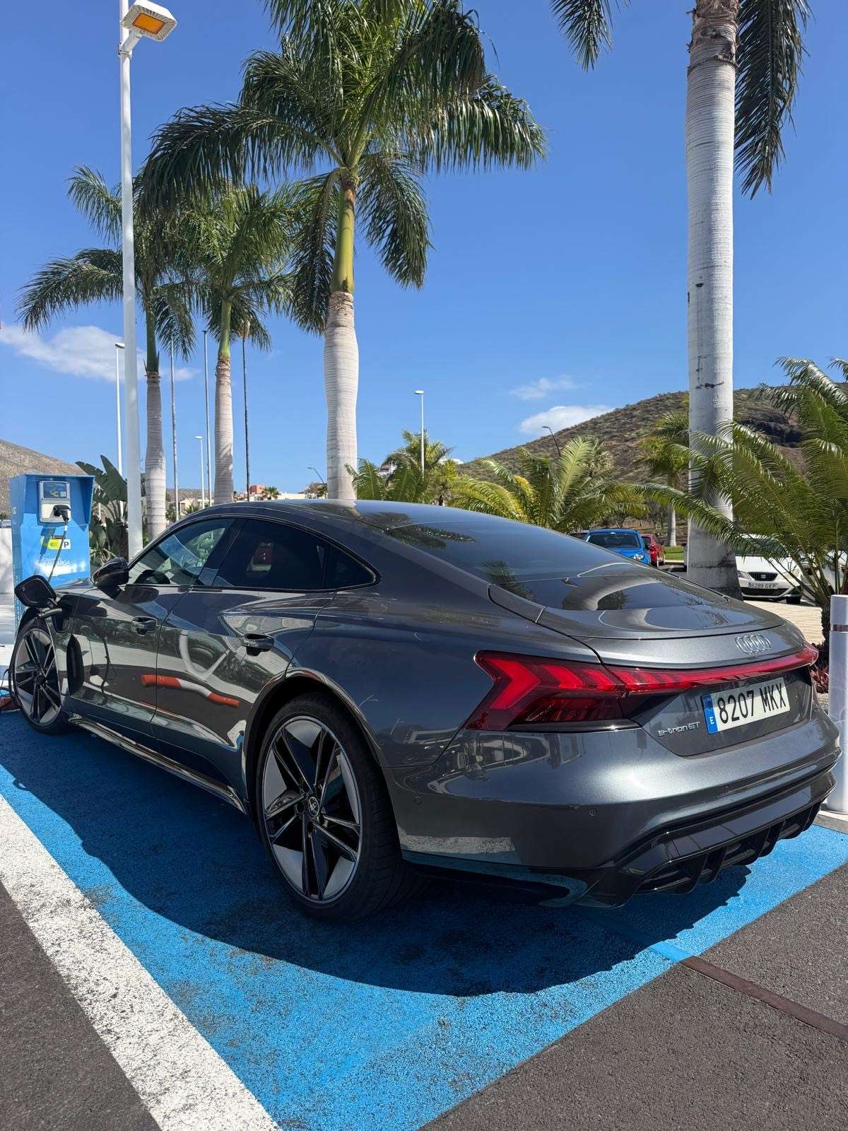 Audi e-tron GT 60 quattro - foto 1
