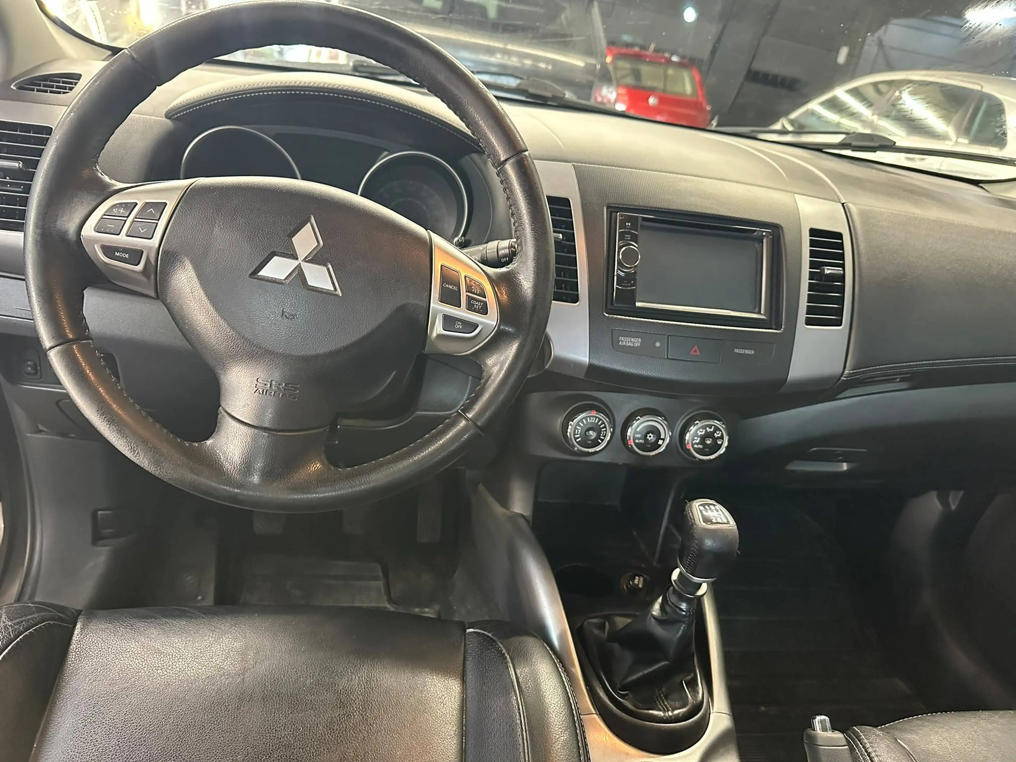 Mitsubishi Outlander 2.2d bj2012 eur5 214942km lichte vracht — photo 8