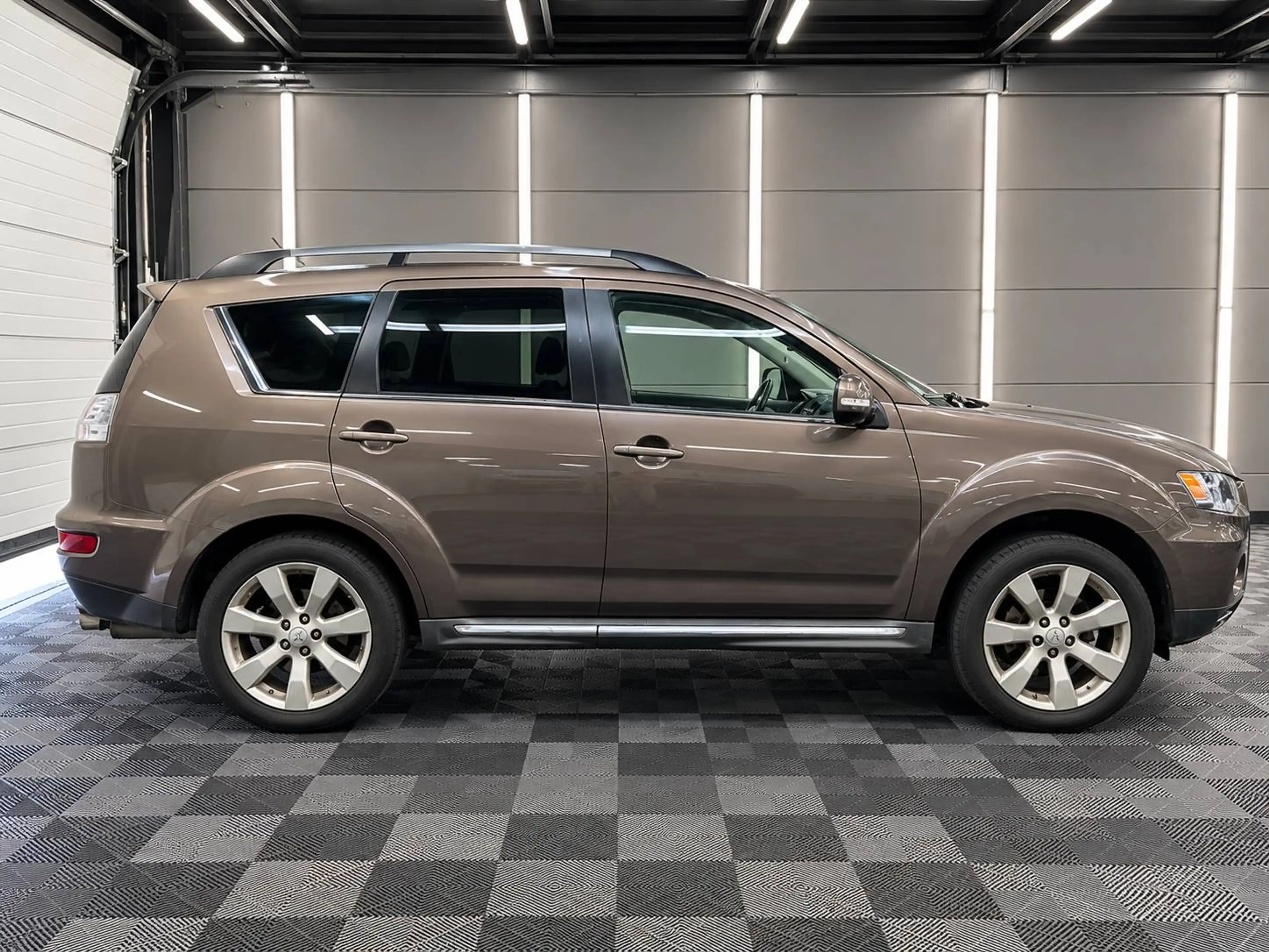 Mitsubishi Outlander 2.2d bj2012 eur5 214942km lichte vracht — photo 5