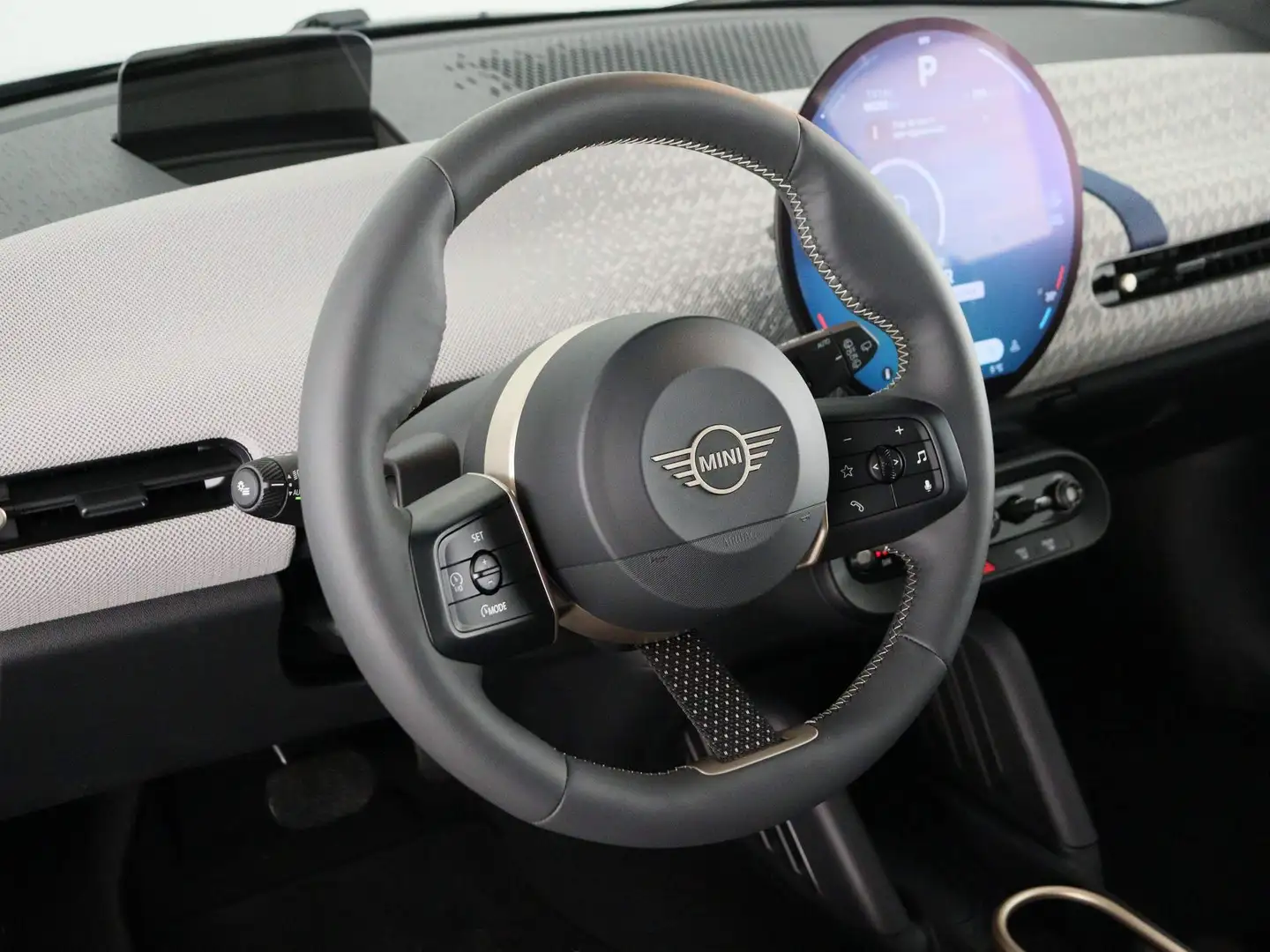 MINI Cooper E Favoured Pakket M Černá - 2