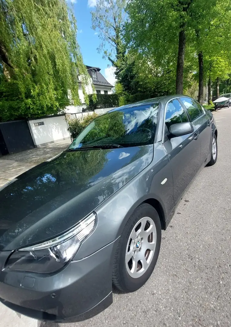 BMW 523 523i Grau - 1