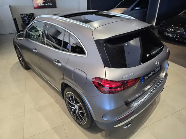 Mercedes-Benz Gla view 15