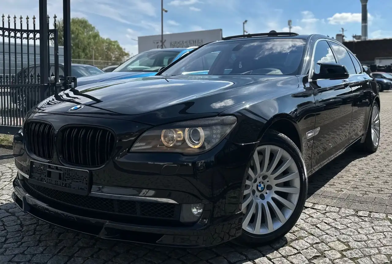 BMW 750