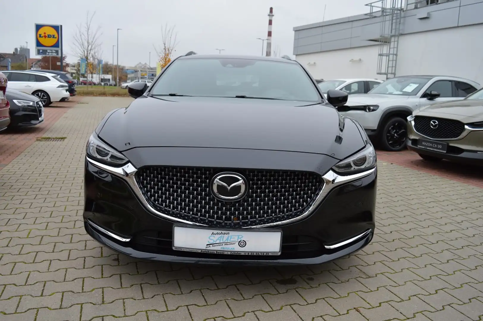 Mazda 6 Facelift SKYACTIV-D 184 MT FWD 5T 6GS AL-SPORTS SL Schwarz - 2