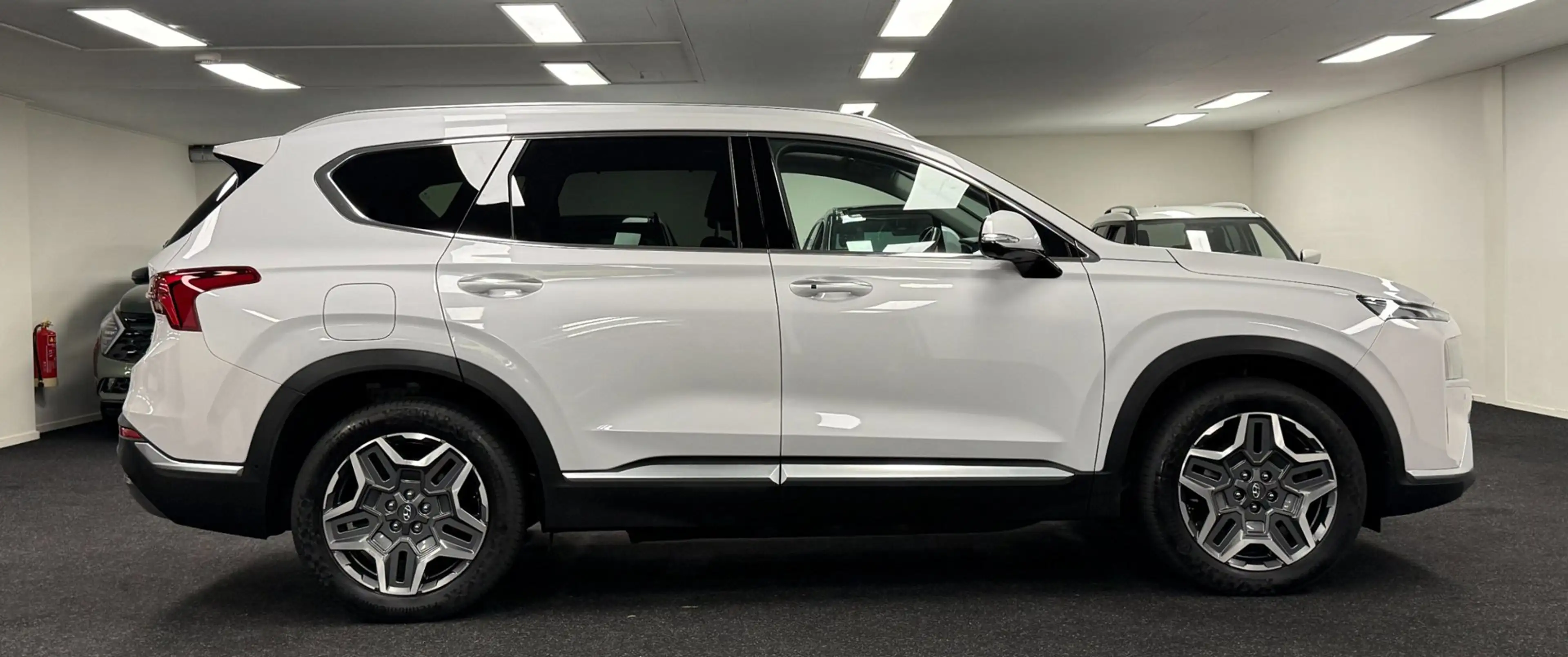 Hyundai SANTA FE 1.6 T-GDI PHEV Premium Plus Sky 7pers*Panodak*Came — photo 18