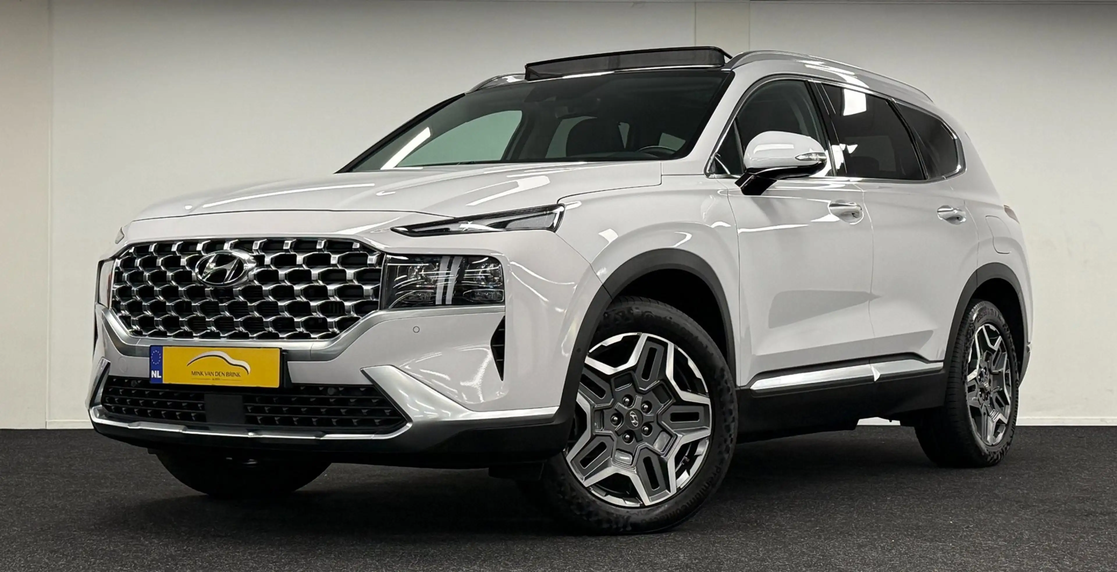 Hyundai SANTA FE 1.6 T-GDI PHEV Premium Plus Sky 7pers*Panodak*Came — photo 28