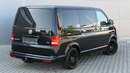 Annonce voiture d'occasion Volkswagen T5 Multivan - CARADIZE