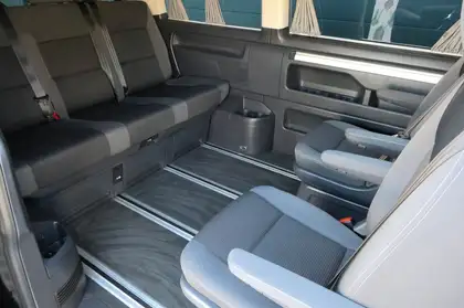 Annonce voiture d'occasion Volkswagen T5 Multivan - CARADIZE