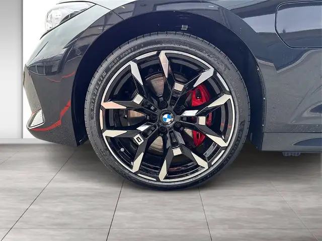 BMW 330 e xDrive M Paket Pro | ACC | Carbon Interieur | 19 Ansicht 6
